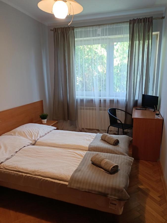 Pokoje Pod Swierkiem Swarzedz Bagian luar foto