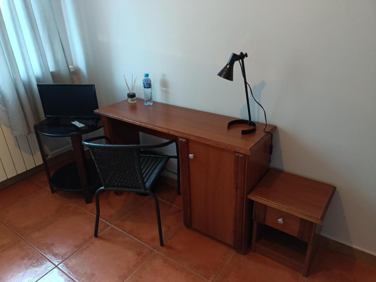Pokoje Pod Swierkiem Swarzedz Bagian luar foto
