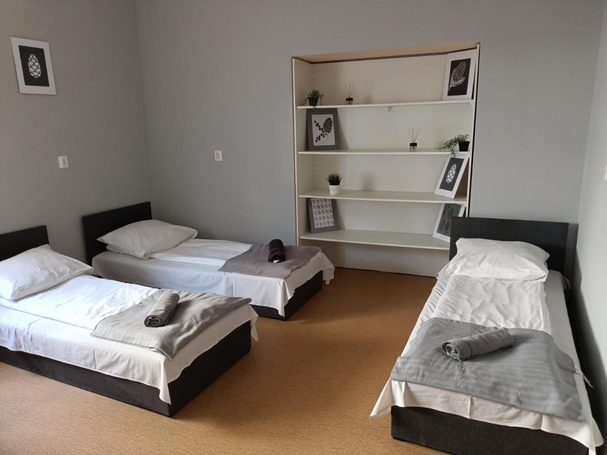 Pokoje Pod Swierkiem Swarzedz Bagian luar foto