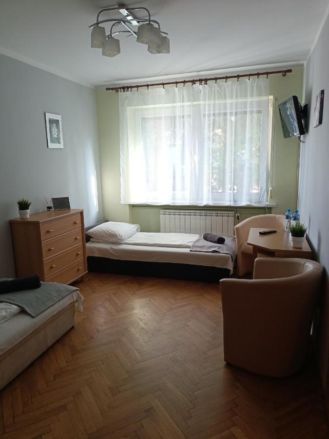 Pokoje Pod Swierkiem Swarzedz Bagian luar foto
