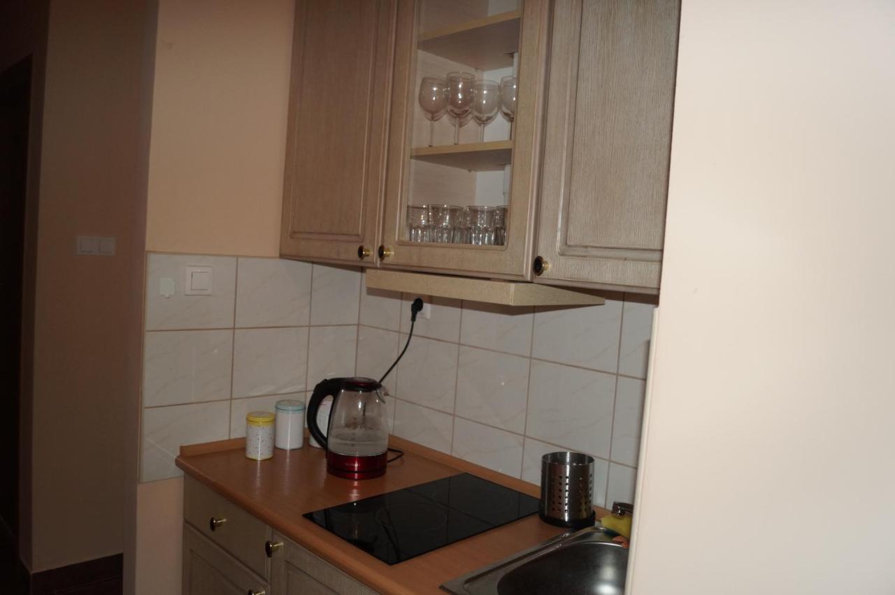Pokoje Pod Swierkiem Swarzedz Bagian luar foto