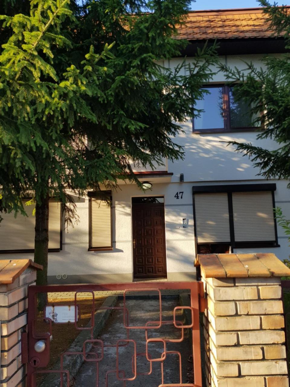 Pokoje Pod Swierkiem Swarzedz Bagian luar foto